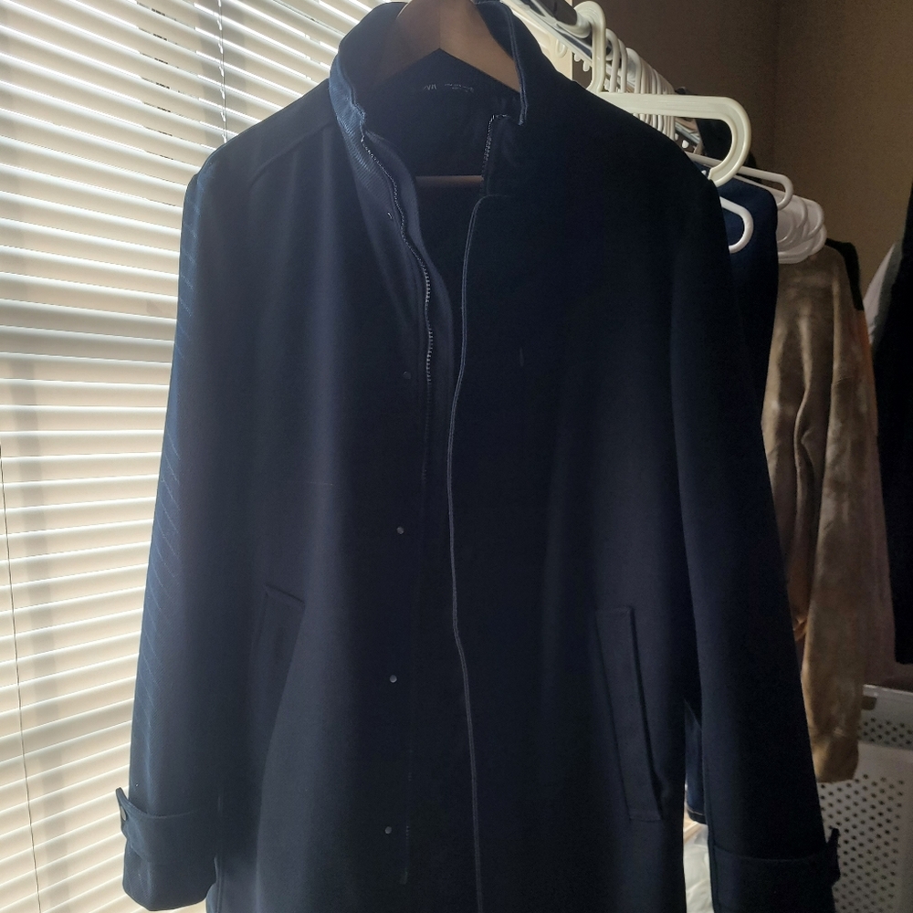 Zara men coat in navy blue medium